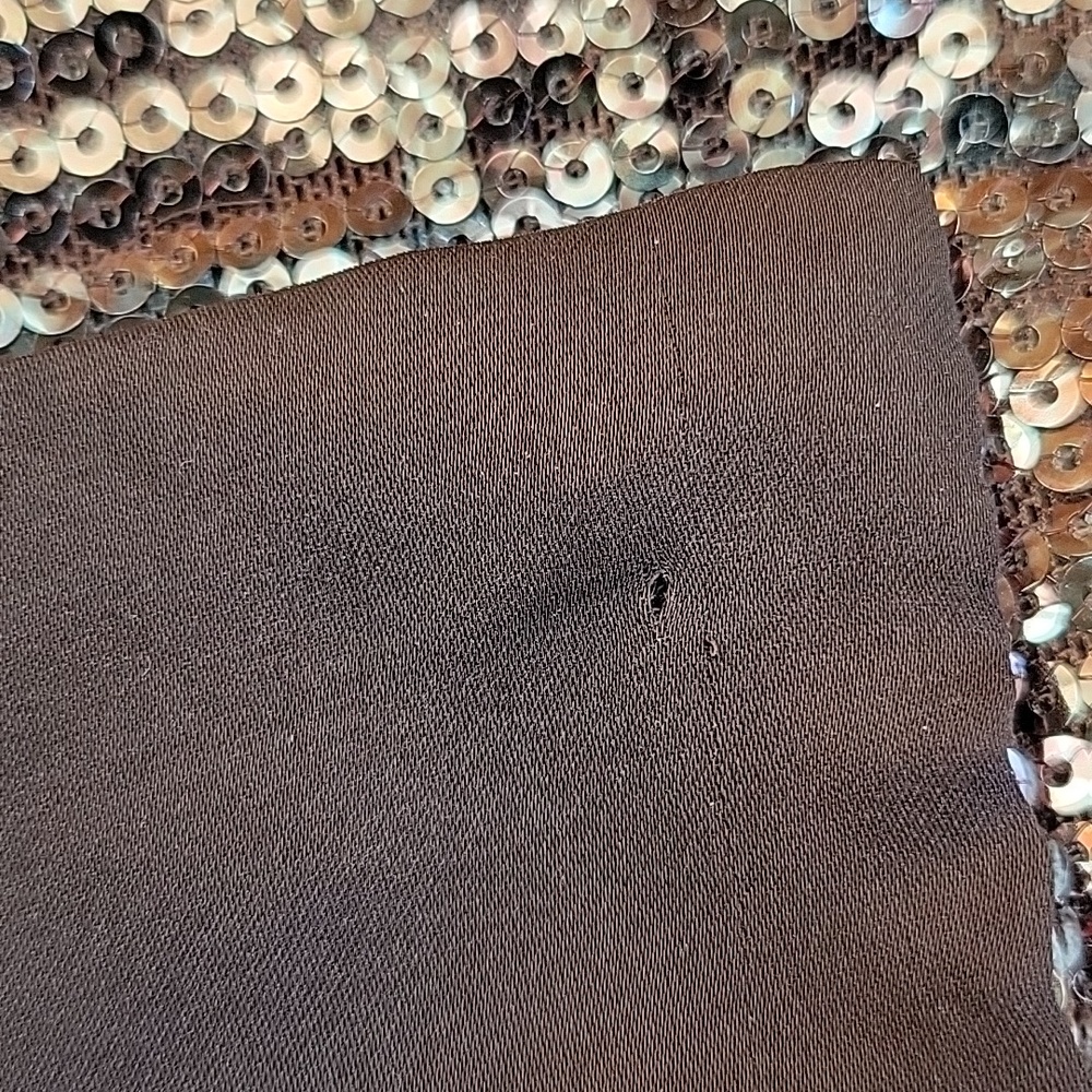 Lauren Ralph Lauren Sequined Wrap With Browntones With A Faint Plaid Pattern - Picture 4 of 7